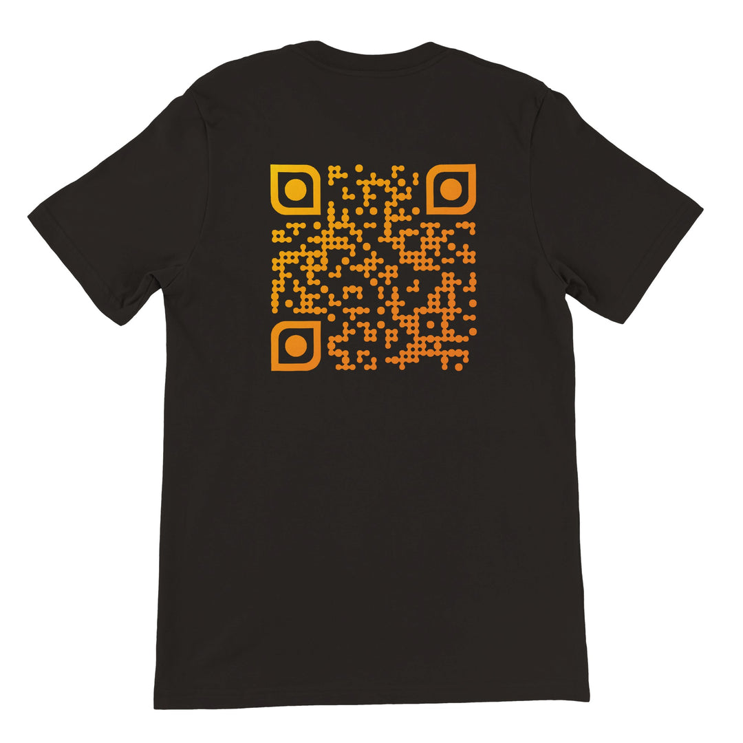  Personalisierbares QR Code T-Shirt Gestalten Sie Ihr eigenes T-Shirt mit einem individuellen QR-Code ihrer Wahl. Der QR Code kann zu ihrem Instagram oder Tiktok führen. Perfekt für jeden, der Mode und QR Codes verbinden möchte. Bestellen Sie jetzt und erhalten Sie Ihr personalisiertes QR-Code T-Shirt direkt zu Ihnen nach Hause.